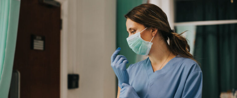 Covid: Nurses’ boss wants life assurance scheme extended for NHS staff